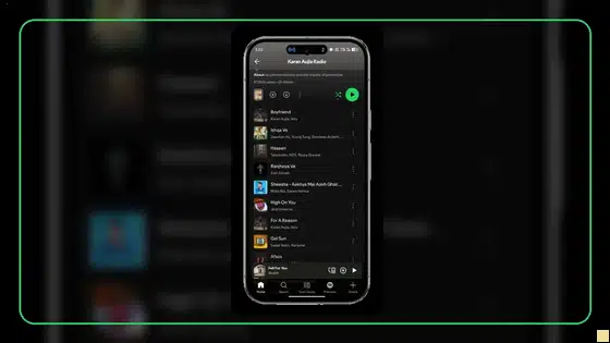 Spotify Premium APK con auriculares inalámbricos featured image